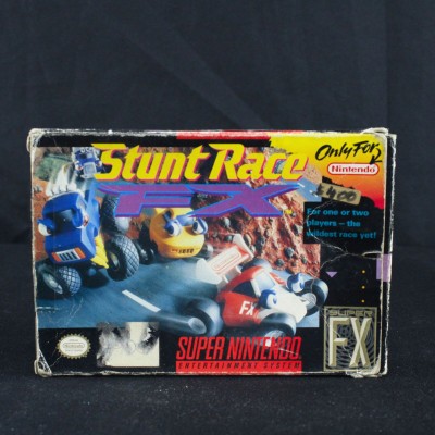 Stunt Race FX - Super NES...